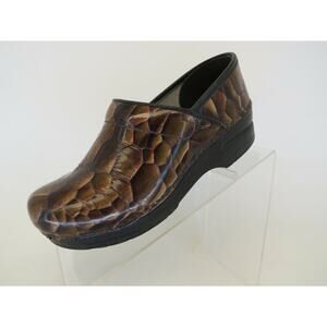 Dansko Womens Brown Leather Clog Ankle Fashion Boots Booties Size 37 EUR
